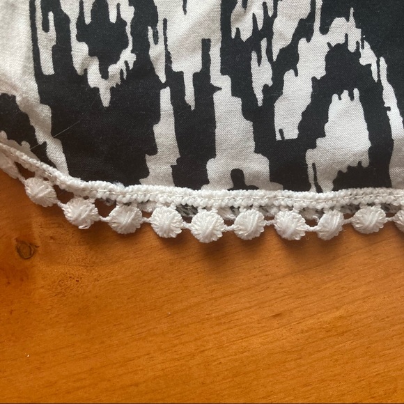 Just Love Shorts - Picture 5 of 6